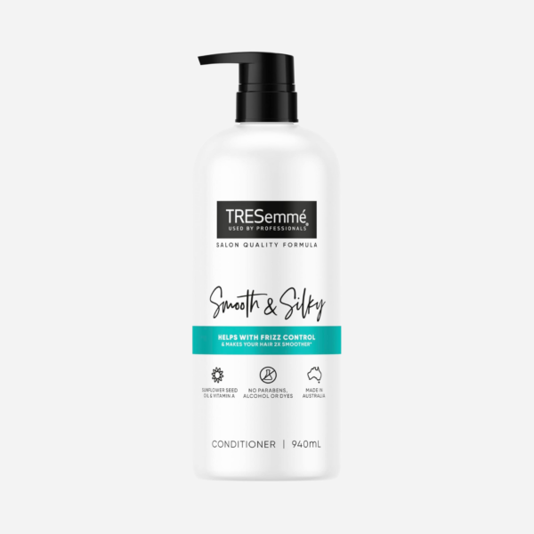 TRESemmé Smooth & Silky Conditioner 940 mL